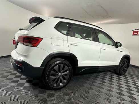 Used 2022 Volkswagen Taos S w/ IQ Drive S Package FWD image 9
