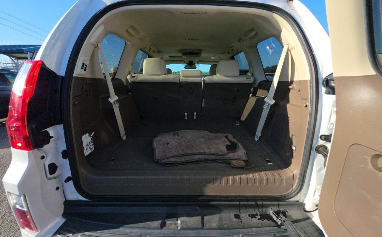 Used 2013 Lexus GX 460 w/ Comfort Plus Pkg AWD/4WD image 19