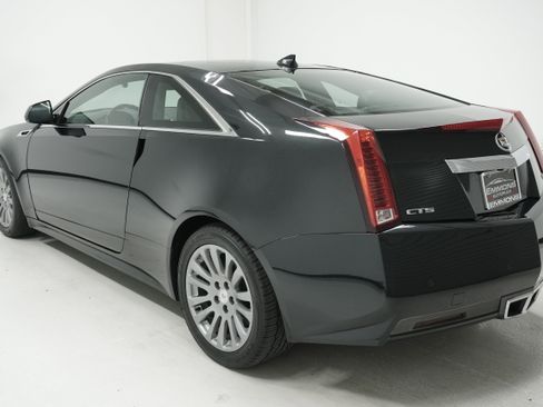 Used 2011 Cadillac CTS Premium image 6