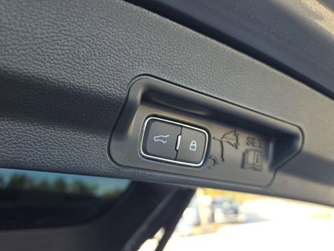 Used 2024 Ford Explorer ST w/ Equipment Group 401A image 12