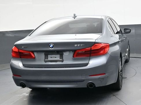 Used 2019 BMW 530i xDrive w/ Convenience Package AWD/4WD image 4