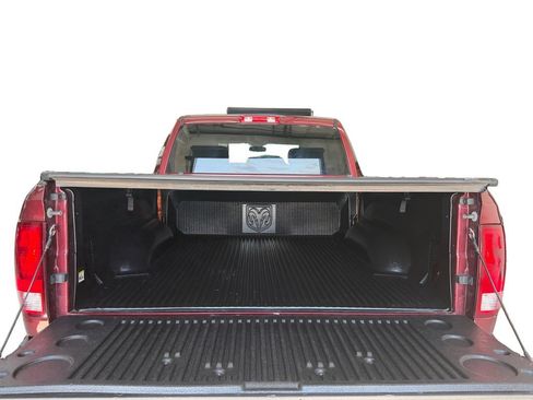 Used 2018 RAM 1500 Express w/ Express Value Package RWD image 19