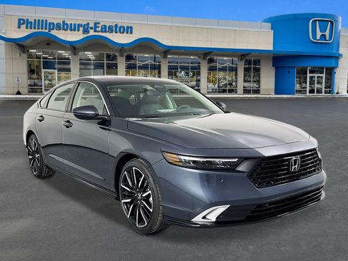New 2026 Honda Accord Touring image 7