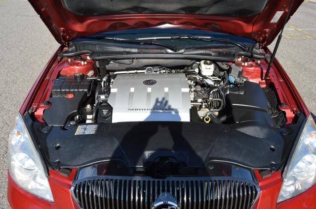 Used 2008 Buick Lucerne CXS FWD image 30