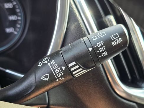 Used 2020 Chevrolet Equinox LT AWD/4WD image 37