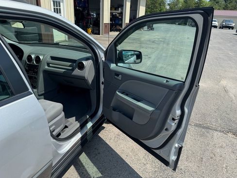 Used 2005 Ford Freestyle SE image 34