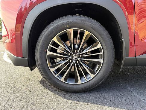 New 2026 Toyota Grand Highlander AWD Hybrid image 1