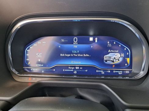 Used 2022 Chevrolet Tahoe Z71 w/ Luxury Package image 9