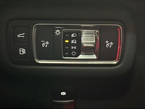 Used 2025 Lincoln Nautilus Premier w/ Equipment Group 102A AWD/4WD image 41