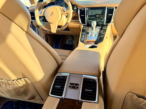 Used 2015 Porsche Panamera GTS AWD/4WD image 43
