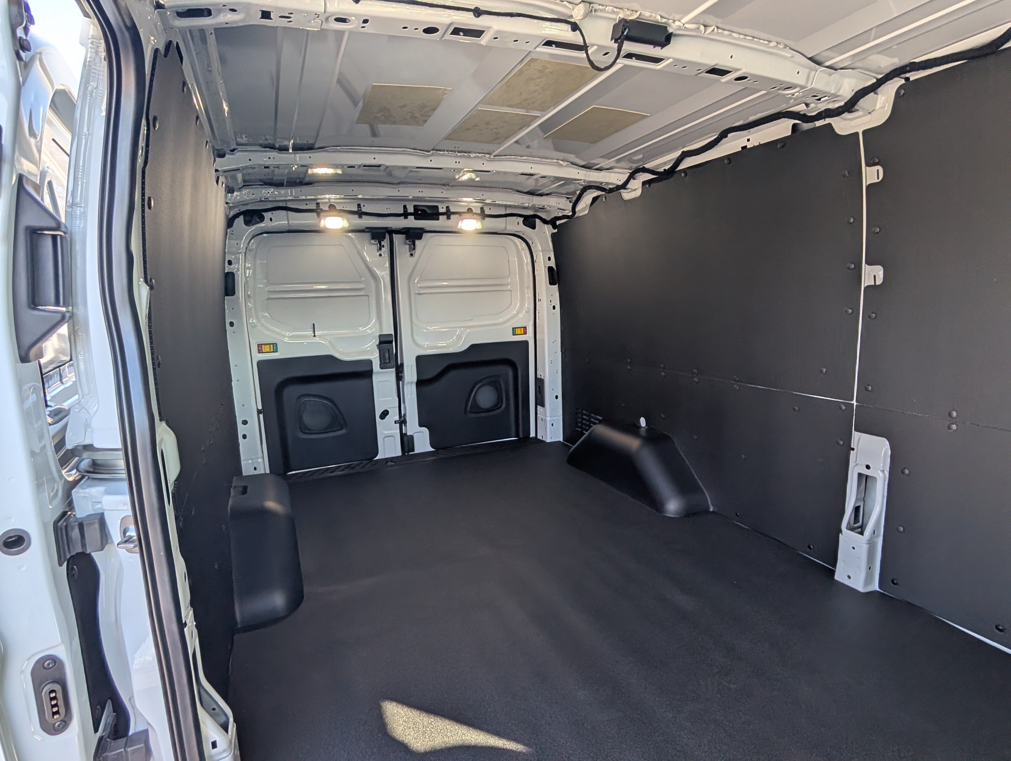 New 2026 Ford Transit 250 Low Roof w/ Load Area Protection Package RWD image 8