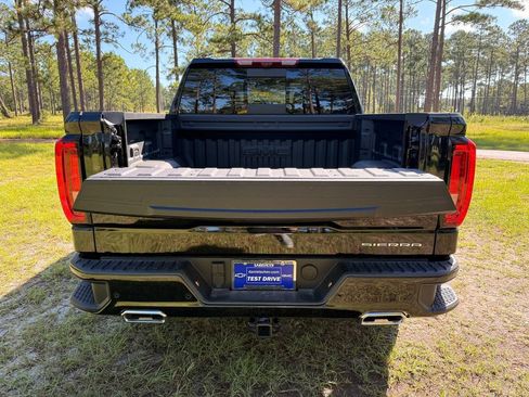 New 2026 GMC Sierra 1500 Denali w/ Denali Reserve Package AWD/4WD image 5