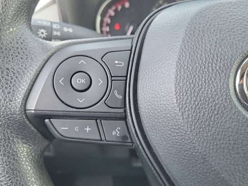 Certified 2025 Toyota RAV4 XLE FWD image 21