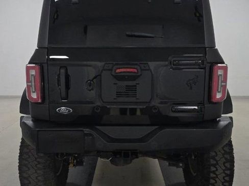 Used 2022 Ford Bronco Wildtrak image 4