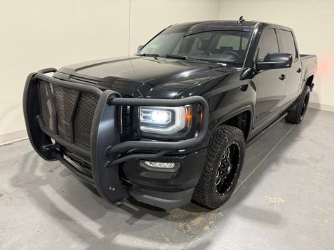 Used 2017 GMC Sierra 1500 Denali w/ Denali Ultimate Package image 3