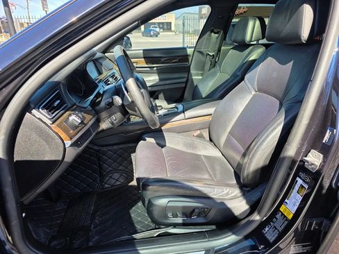 Used 2014 BMW 750Li xDrive AWD/4WD image 6