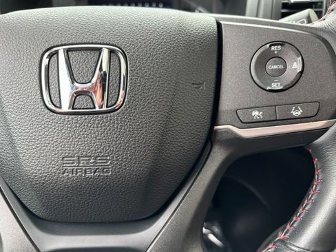 Used 2024 Honda Odyssey Sport image 12