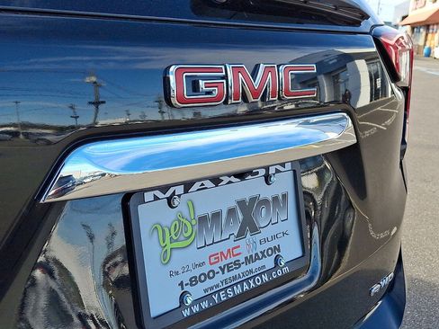 Used 2022 GMC Terrain SLE image 30