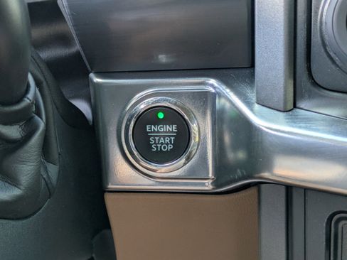 Used 2021 Ford F150 Lariat image 28