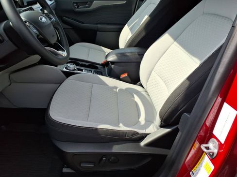 Used 2023 Ford Escape Active AWD/4WD image 13