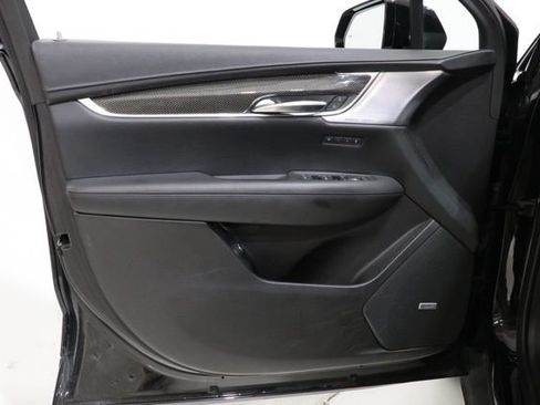 Used 2022 Cadillac XT5 Sportv w/ Technology Package AWD/4WD image 18