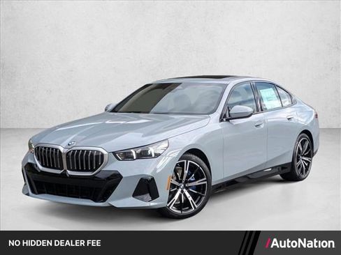 Used 2026 BMW 530i xDrive w/ M Sport Package AWD/4WD image 1