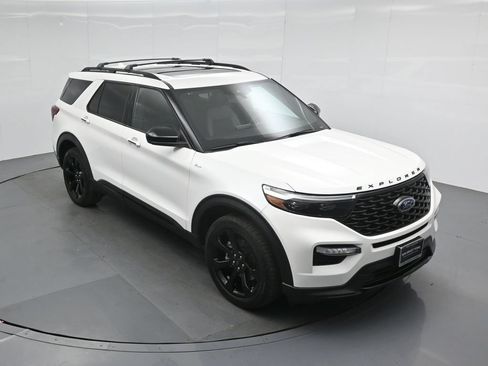 Certified 2023 Ford Explorer ST-Line w/ Class IV Trailer Tow Package AWD/4WD image 39