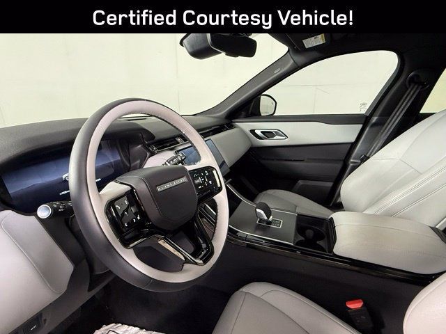 Used 2026 Land Rover Range Rover Velar S AWD/4WD image 17