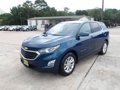 Used 2020 Chevrolet Equinox LT FWD image 2