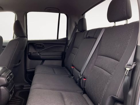 Used 2025 Honda Ridgeline Sport image 14