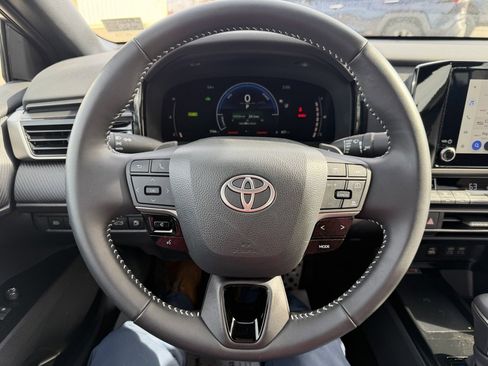 Certified 2025 Toyota Camry SE image 14