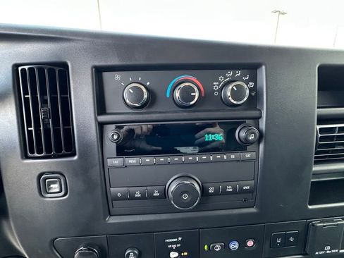 New 2025 GMC Savana 3500 w/ Power Convenience Package RWD image 18