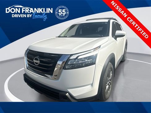 Certified 2025 Nissan Pathfinder SV image 1