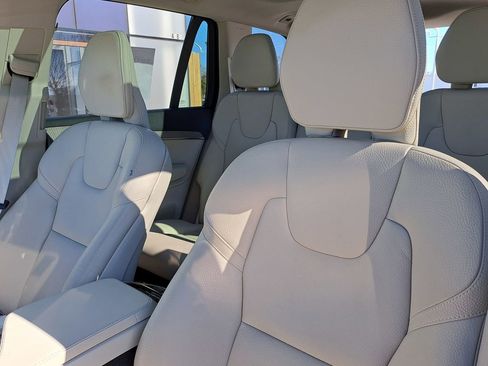 Used 2023 Volvo XC90 B6 Plus w/ Protection Package Premier image 22