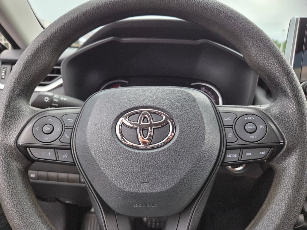 Certified 2023 Toyota RAV4 XLE w/ Convenience Package FWD image 24