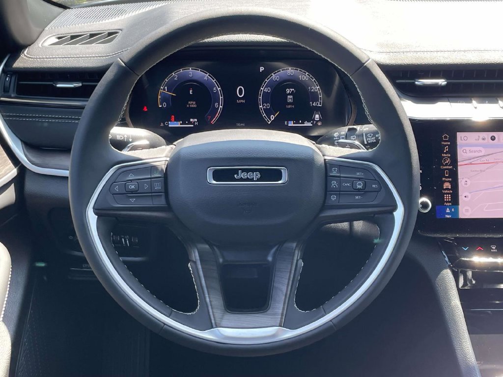 New 2027 Jeep Grand Cherokee 4WD image 22