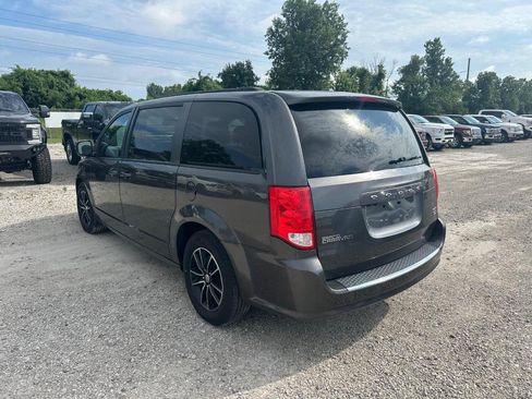Used 2018 Dodge Grand Caravan GT FWD image 5