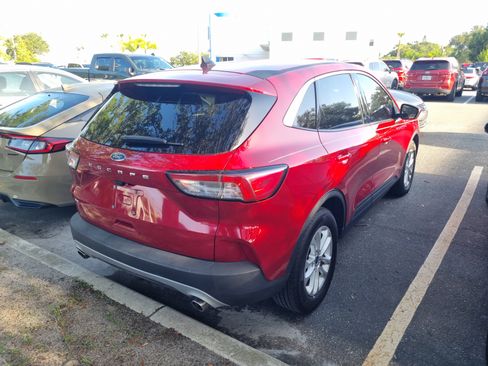 Used 2020 Ford Escape SE FWD image 10