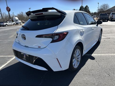 Used 2023 Toyota Corolla SE image 8