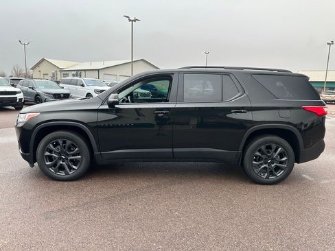 Used 2021 Chevrolet Traverse RS image 38