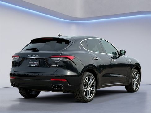 Certified 2023 Maserati Levante GT image 6