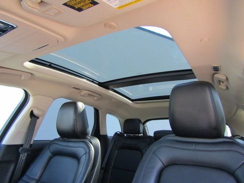 Used 2024 Lincoln Corsair Grand Touring AWD/4WD image 5
