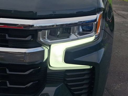 Used 2025 Chevrolet Silverado 1500 LT RWD image 9
