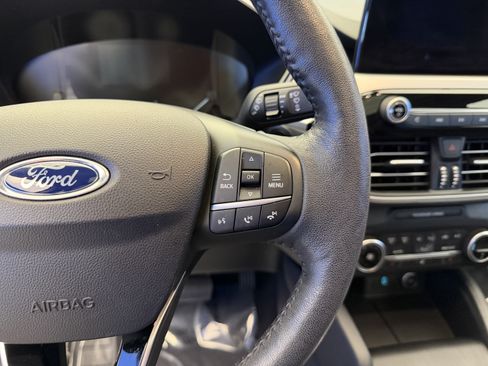 Used 2020 Ford Escape SEL FWD image 17