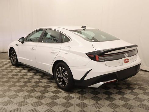 Used 2026 Hyundai Sonata Blue FWD image 3