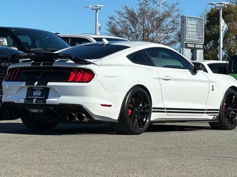 Used 2021 Ford Mustang Shelby GT500 w/ Technology Package image 4
