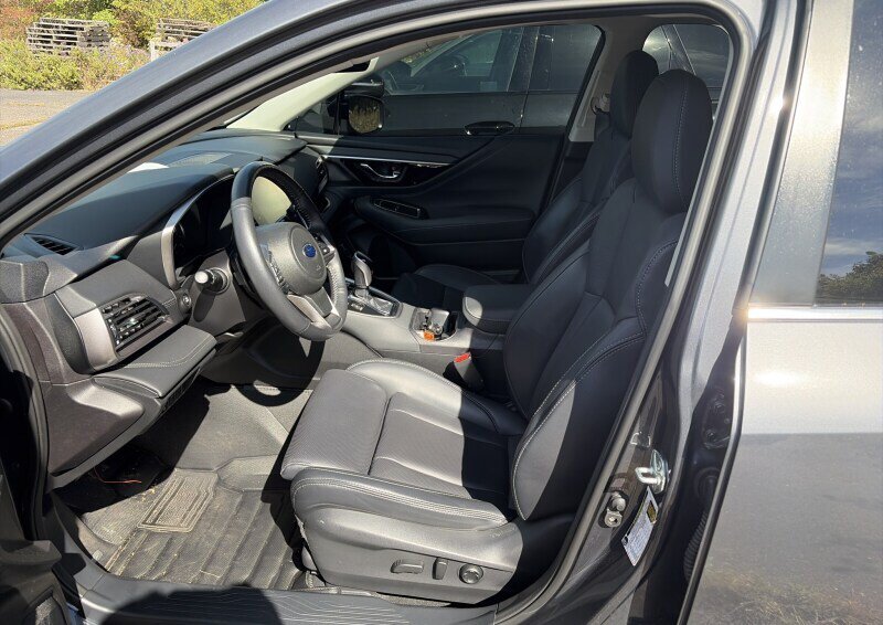 Used 2023 Subaru Outback Limited AWD/4WD image 4