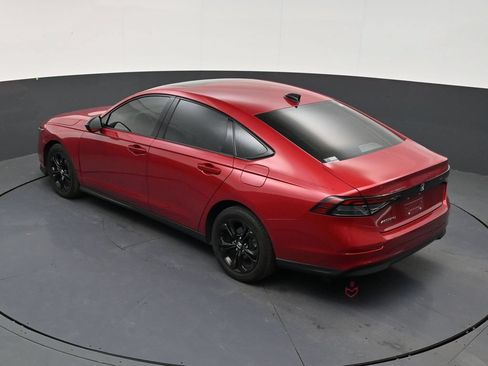 Used 2025 Honda Accord SE image 13