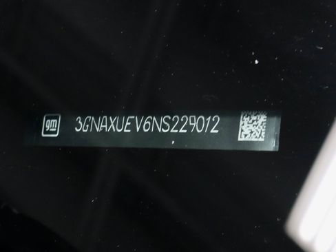 Used 2022 Chevrolet Equinox LT image 31