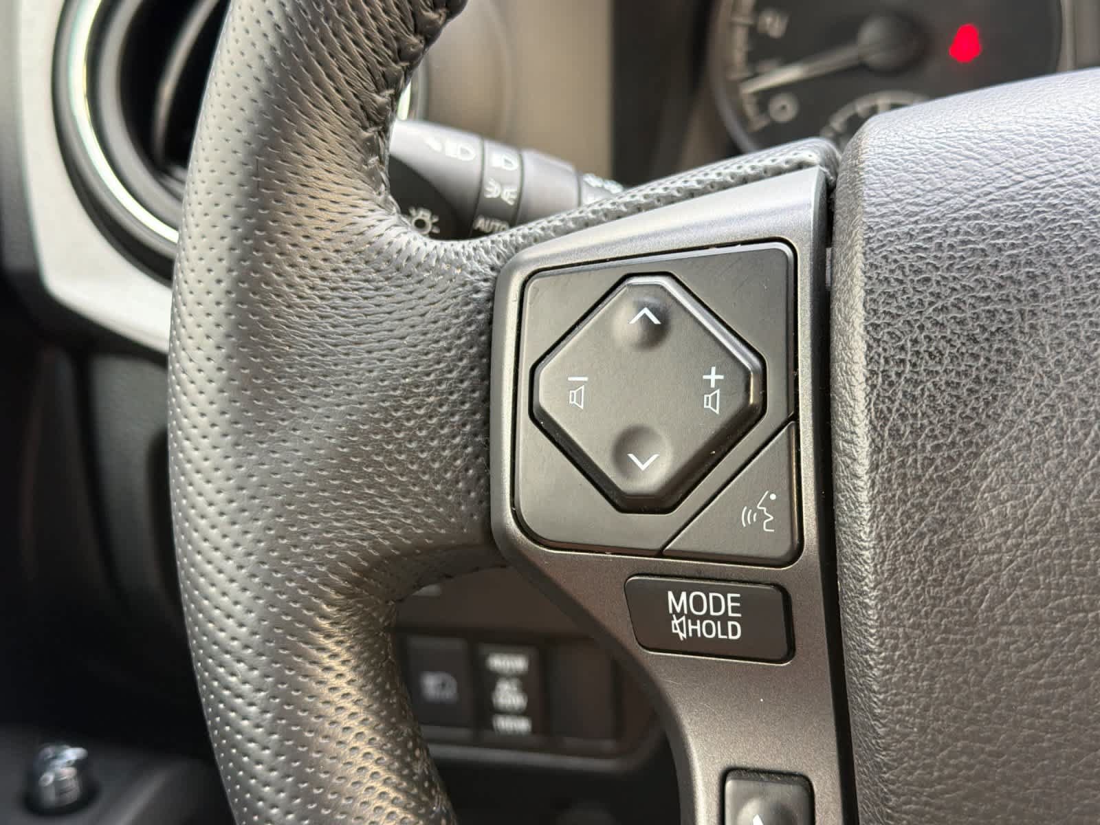 Used 2021 Toyota Tacoma TRD Off-Road w/ Technology Package AWD/4WD image 24
